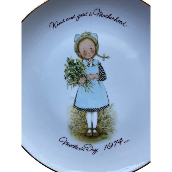 Vintage 1970s Holly Hobbie Mother s Day Plate 1974 Collectible Home Decor - Picture 2 of 5